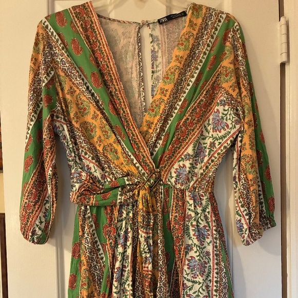 Zara Pants - NWOT Zara V-neck belted romper, size S